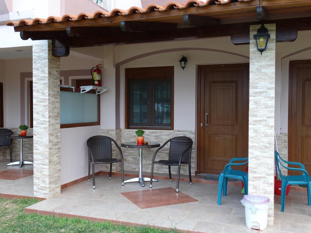 Villa Melina 2 Koinyra Exterior photo