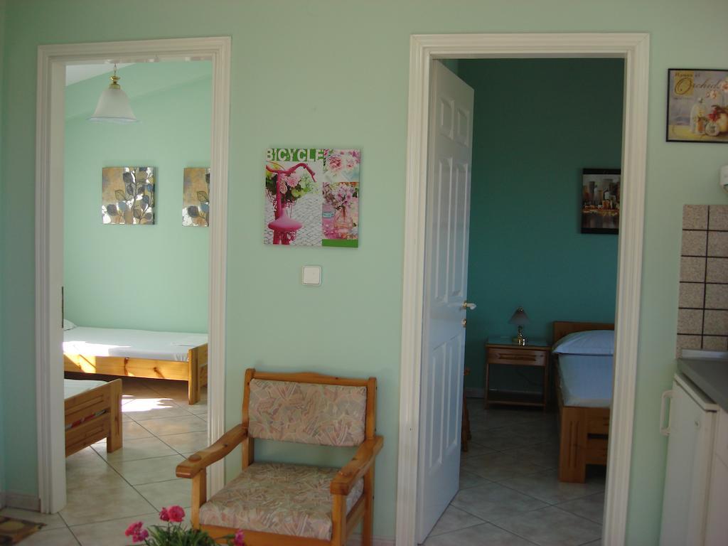 Villa Melina 2 Koinyra Room photo
